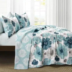 Leah White & Blue Floral Full/Queen 3-Piece Quilt Set 15 Leah White & Blue Floral Full/Queen 3-Piece Quilt Set -Household Items Sale 810553029 11