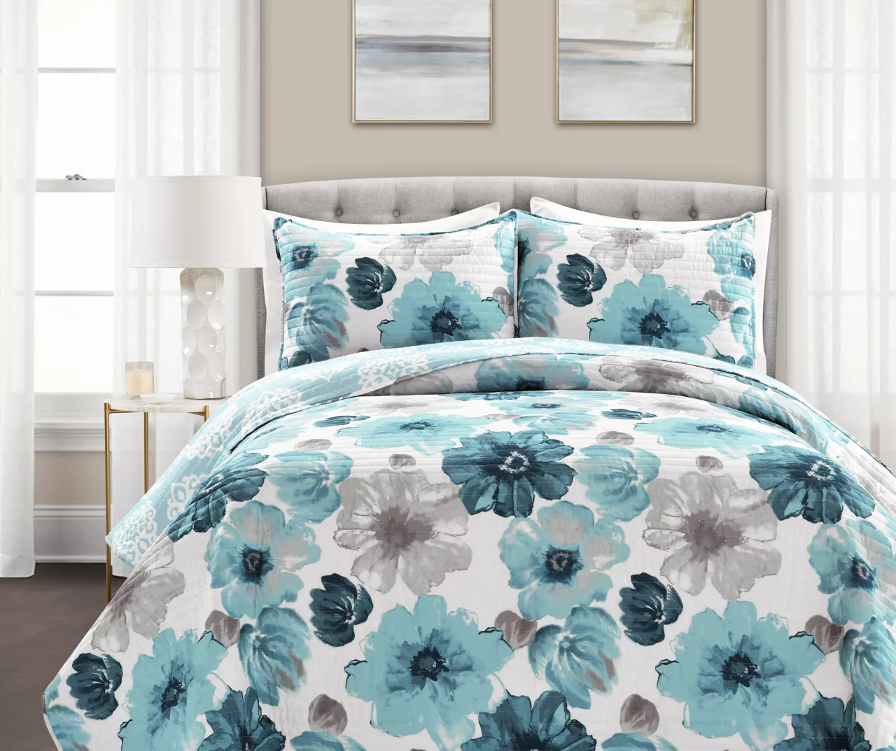 Leah White & Blue Floral Full/Queen 3-Piece Quilt Set 3 Leah White & Blue Floral Full/Queen 3-Piece Quilt Set