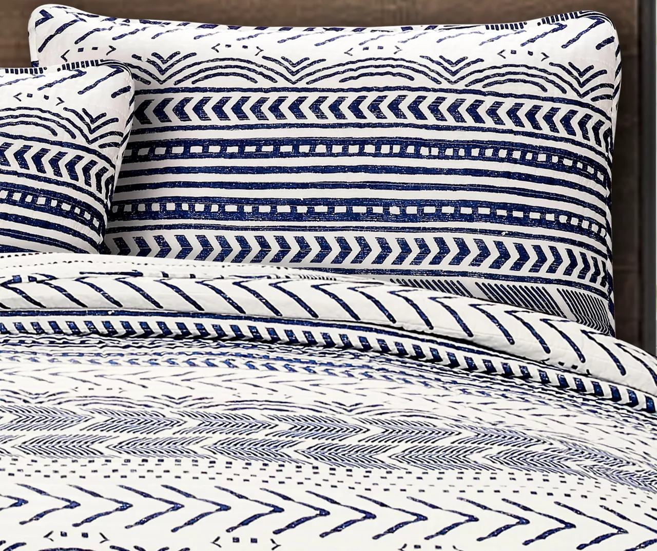 Hygge Navy & White Geometric Full/Queen 3-Piece Quilt Set 5 Hygge Navy & White Geometric Full/Queen 3-Piece Quilt Set - Image 3