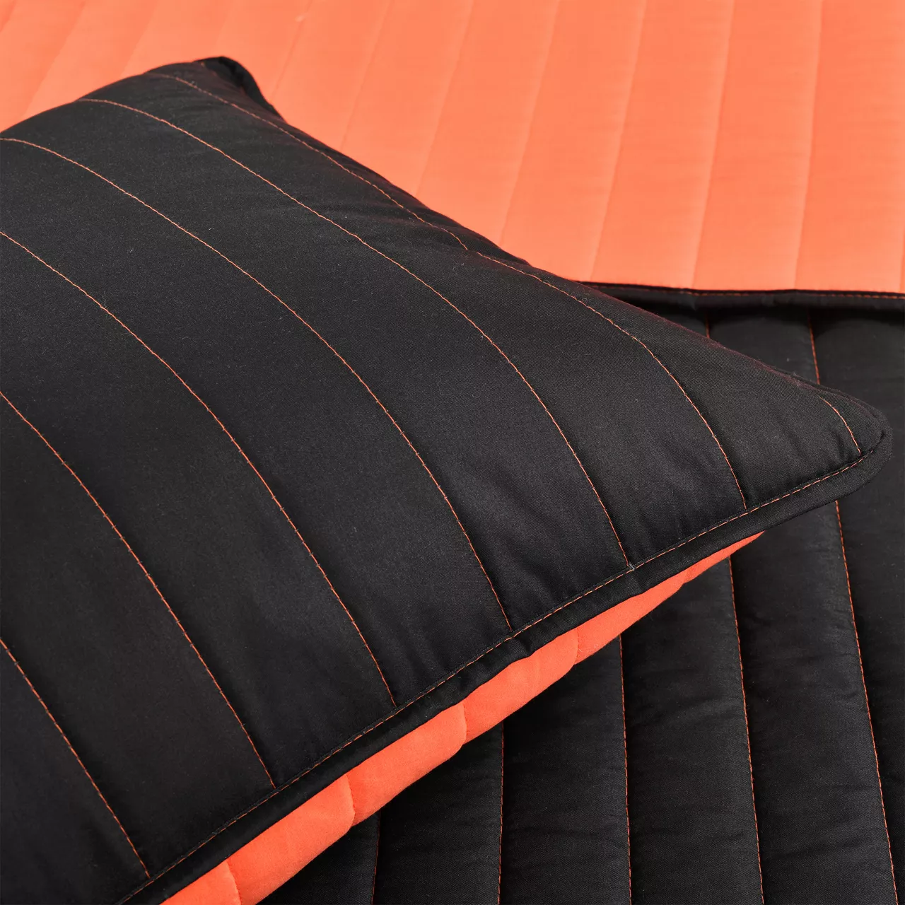 All-Season 3-Piece Coverlet Quilt Set 10 All-Season 3-Piece Coverlet Quilt Set - Image 8