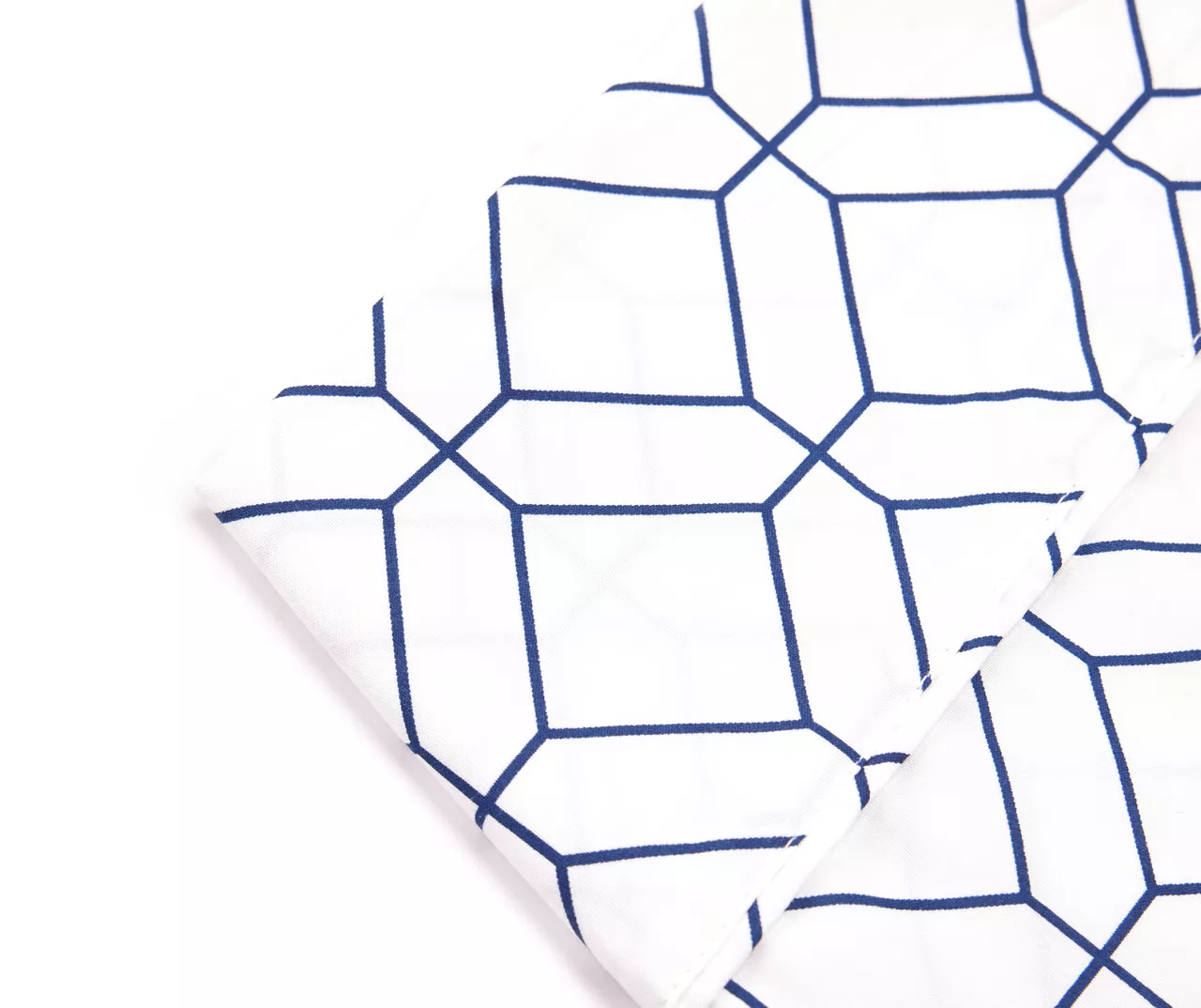 White & Blue Geometric Queen 4-Piece Sheet Set 4 White & Blue Geometric Queen 4-Piece Sheet Set - Image 2