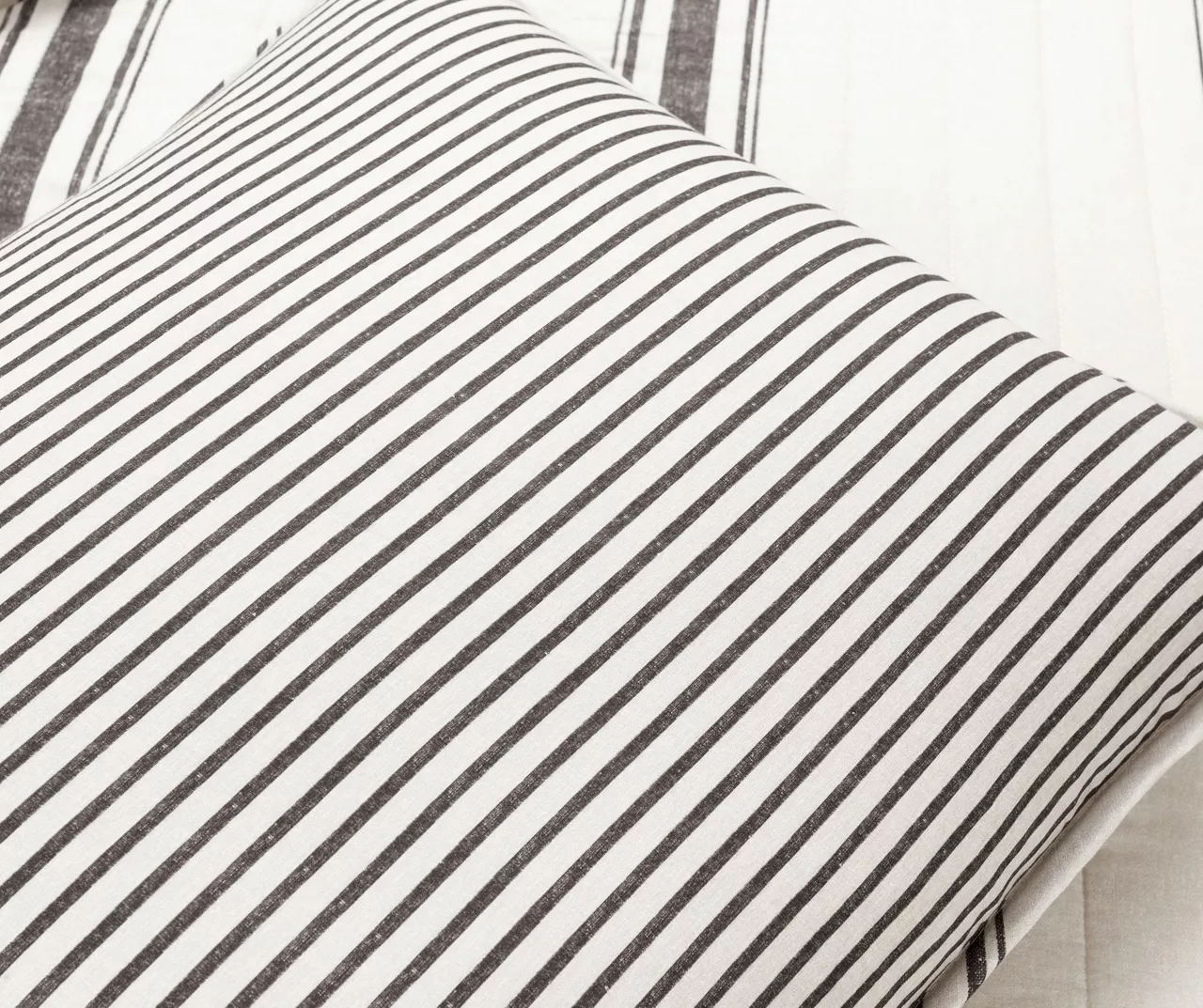 Farmhouse White & Black Stripe Reversible Full/Queen 3-Piece Quilt Set 9 Farmhouse White & Black Stripe Reversible Full/Queen 3-Piece Quilt Set - Image 7