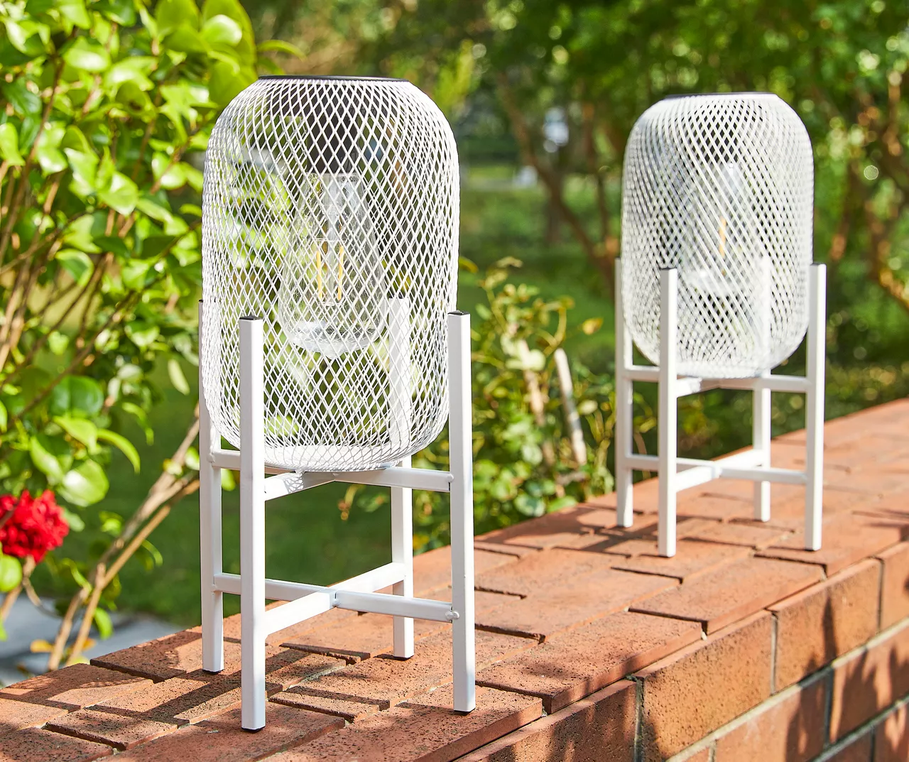 14.2" White Mesh Metal LED Solar Lantern 6 14.2" White Mesh Metal LED Solar Lantern - Image 4